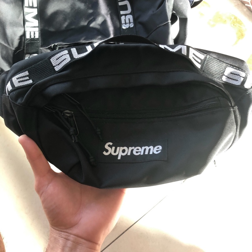 Supreme ss18 waist bag